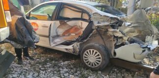 Трамвай смачка кола в столичния квартал „Слатина“