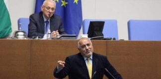 Борисов от трибуната: Предложих всичко, отстъпих. Какво още искате?