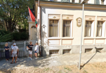 „Да, България“ иска ДАНС да провери дали има „незаконно руско консулство“ в централата на БСП във Варна