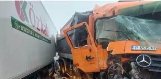 Пътят Русе – Бяла е затворен, тир се удари в снегорин