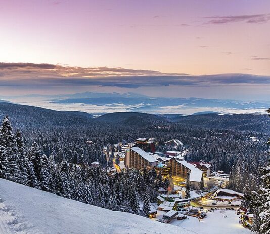 Боровец отваря пистите за нощно каране