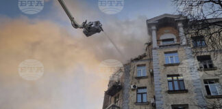 Трима души бяха убити при руски удари с дронове в Киевска област