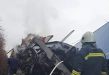 Влакът на БДЖ е тръгнал на червен светофар, твърди собственикът на една от катастрофиралите композиции