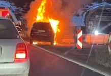 Кола горя на входа на тунел „Топли дол“ на магистрала „Хемус“