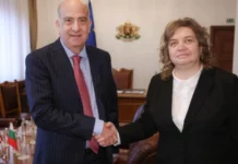 Киселова изрази съболезнования за жертвите на пожарите в Лос Анджелис на среща с посланик Мертен