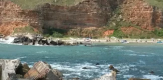 Забраняват концесиите, отдаването под наем и търговската дейност на живописния плаж Болата