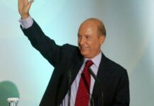 На 88 г. почина бившият гръцки премиер Костас Симитис