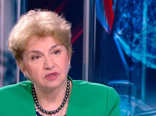 Меглена Плугчиева е новият секретар по външна политика на президента Илияна Йотова