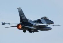 Първите два самолета F-16 ще бъдат в България до края на април