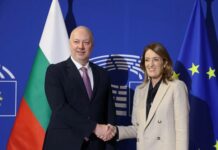 Роберта Мецола към Росен Желязков: България е на крачка от приемането на еврото