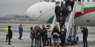 Българските моряци кацнаха на родна земя