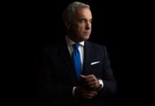 Задържаха бившия кандидат за президент на Румъния Калин Джорджеску