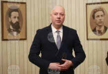 Росен Желязков пред Радев: Големият политически компромис, който направихме, е, че аз съм на това място, а не нашият лидер