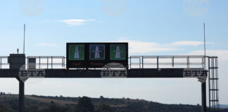 През тунел „Мало Бучино“ на магистрала „Струма“ към Перник се преминава в изпреварващата лента