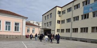 Петте ученички побойнички от Пазарджик ще бъдат преместени в други училища