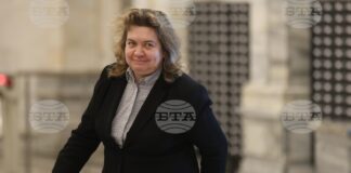 Наталия Киселова: Радостин Василев знаеше какво ще стане с групата му, можеше да я запази