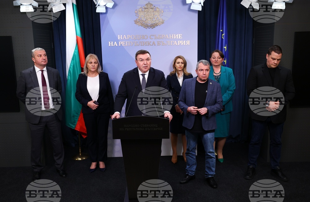 Коалицията внесе в парламента проекторешението за оттеглянето на трите бюджета