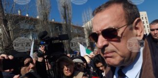 ДПС-Доган плашат с оттегляне от управляващото мнозинство, Пеевски ги репресирал