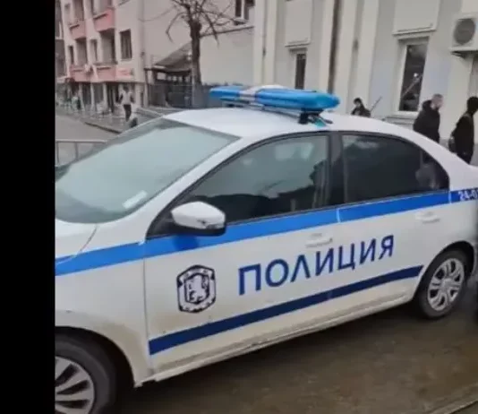 Полицай мина на червено във Видин, четирима пострадаха