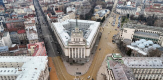 ГЕРБ, ИТН И БСП подписват за ротацията на председателя на НС