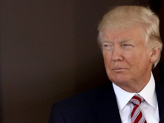 Тръмп: Режимът в Куба се разпада