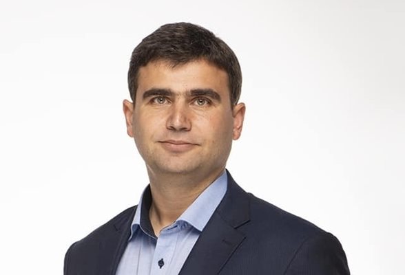 Няма никаква интрига в подкрепата за Росен Карадимов Това заяви