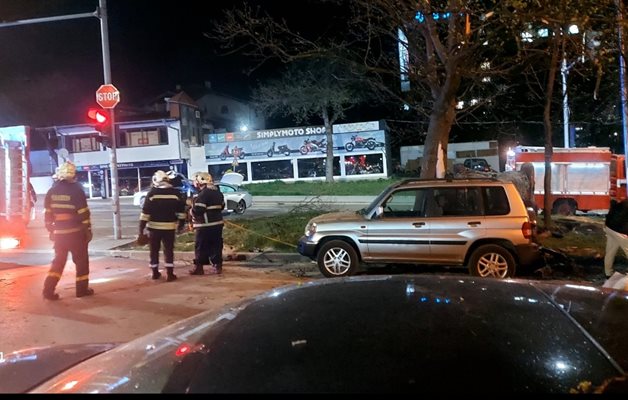 Тежка катастрофа е станала малко след полунощ във Варна пред