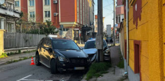 Шофьор с над 2 промила алкохол удари паркиран автомобил в Казанлък