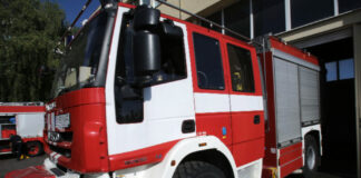 Служител на хотел е обгазен при пожар в спа център в Доспат