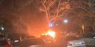 Паркирани коли изгоряха в Козлодуй