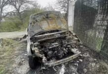 Запалиха кола в софийското село Герман