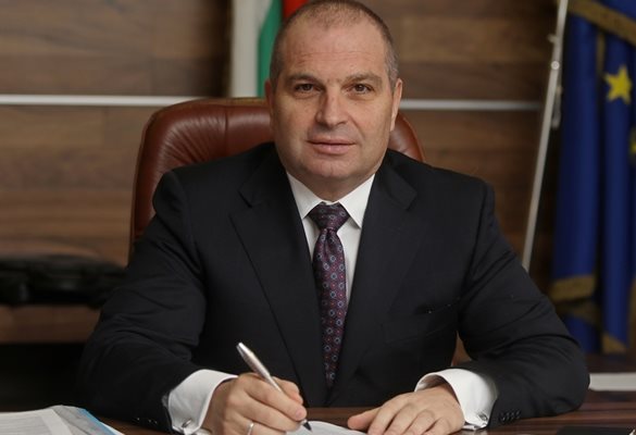 БДЖ Пътнически превози да възстанови стойността на билетите на правостоящите пътници