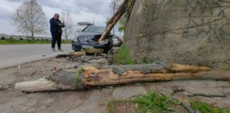 Ураганен вятър със скорост 122 км/ч в Русе