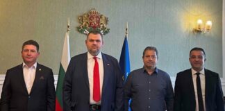 И кметовете на Главиница и Ситово минаха в отбора на Пеевски