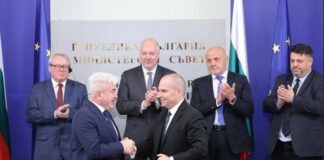 Правителството сключи договор за доставка на 35 нови електрически мотриси