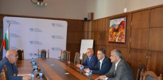 КРС се договори с телекомите да съобщават навреме при проблеми с мрежата