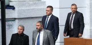 Народното събрание не е съдник според ИТН, но не казват как ще гласуват за имунитетите на депутатите от „Възраждане“ и АПС