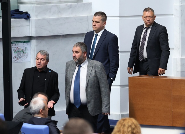 Крайно време е независимите институции да се занимават с хора