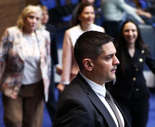 МЕЧ недоволни от Радев, че връчил третия мандат на АПС