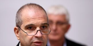 Гроздан Караджов: Ще се забрани лица под 18 г. да карат джетове