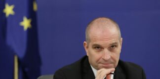 Гроздан Караджов за референдума на Радев: Късно е, либе, за китка