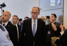 6 гласа не стигнаха на Мерц да стане канцлер на Германия днес