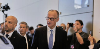 6 гласа не стигнаха на Мерц да стане канцлер на Германия днес