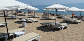 Увеличени са цените на чадърите и шезлонгите на плажовете по Северното Черноморие