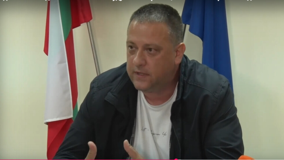 Шефът на полицията в Хасково обяви че ще подаде поисканата