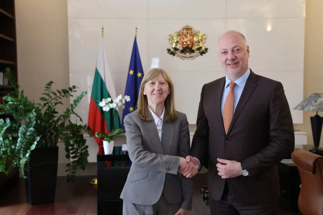 Стабилността на публичните финанси е ключов елемент по пътя на