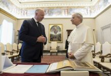 Желязков: Изключителна чест е, че сме първата официална делегация, която посещава папа Лъв XIV