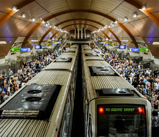 Побой в метрото: Задържаха 19-годишен за нападение с нож срещу деца