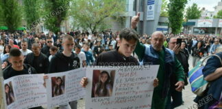 Хора на „Възраждане“ организирали атаката с яйца, червена боя и домати и нападението над сградата на хасковската полиция