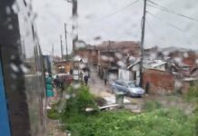 Влак блъсна автомобил в София, има блокирани композиции по линията за Перник и Благоевград